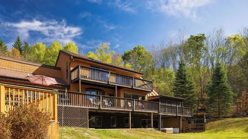 Secluded Retreat w/ Pool, Hot Tub, Fire Pit, Views Windham Mountain House