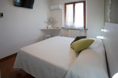 Affitti Brevi Green House Hotels near La Vecchia Cascina