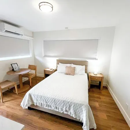 Tiana Beach Inn