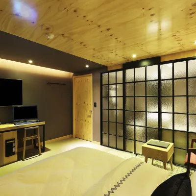Wolgot Boutique Hotel Mari 蘇莱浦口周辺のホテル