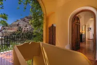 Positano: Casa Leucosia... in a wonderful ancient villa,in the heart of Positano