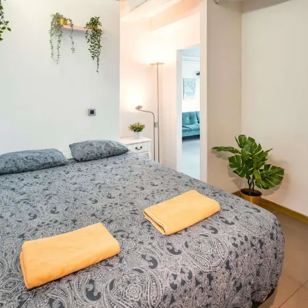 Antwerp Central Apartment for 7