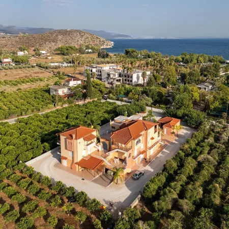 Maria's Filoxenia Suites