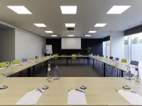 ibis Styles Kortrijk Expo Отели рядом с достопримечательностью «Башни Броэль»