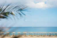 Kamari Beach Hotel - Strand