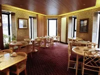 Hotel des Falaises - breakfast