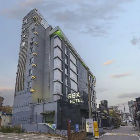 Rex Hotel