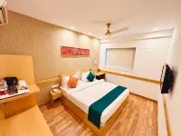 Mango Grove Hotel - parkir