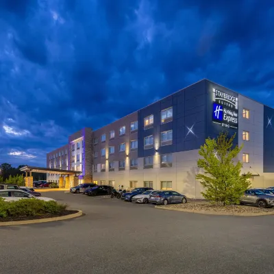 Holiday Inn Express & Suites HALIFAX – DARTMOUTH by IHG Hotels near North End
