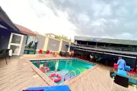 DE NEW DAWN HOTEL & LOUNGE - 2-Star
