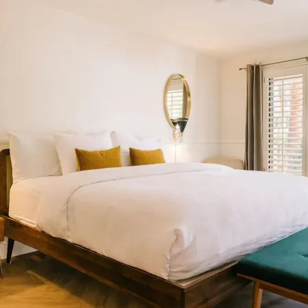 L3 Oasis Hotel