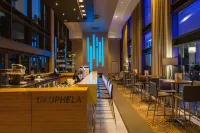 Garden Court South Beach Hotel - bar