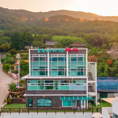 Geoje Forest-Morning Spa Pension Hotel berhampiran Pejabat Nambu-myeon