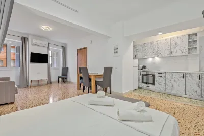 Athens Plaka Family Suites Плака: отели