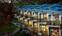 Aiyanar Beach and Dive Resort - Uima-altaat