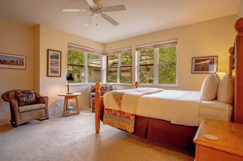 #215a-great Location on the Bike/ski Path With Garage: 10 Minute Walk to Town & Lifts - 4-Star