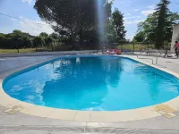 Greet Hotel Castres Saix - piscine