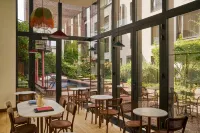 Latroupe Jardin Secret - breakfast