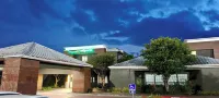 La Quinta Inn & Suites by Wyndham Round Rock North - Pet friendly