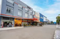 Townhouse Oak near RSUD Dr. Zainoel Abidin formerly Poma Hotel - Parkering