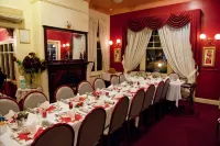 Alpine Motor Inn - breakfast