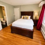 Spacious 3Br Family Home Near NYC – Private Backyard, BBQ and Free Parking - Wifi