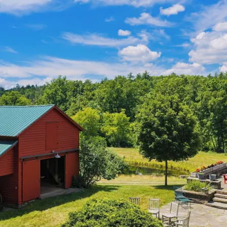Ashokan Acres by Avantstay Private 125-acre Retreat Pond + Hot Tub + Sauna + Trails