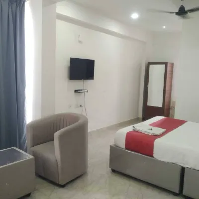 Sakas Manor Guest Rooms Hotels near Dilsukhnagar