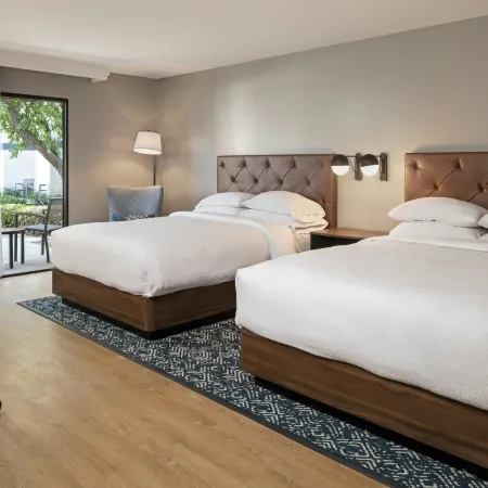 Four Points by Sheraton Bakersfield