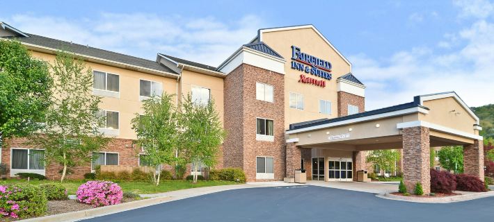 Fairfield Inn & Suites Cherokee Отели в г. Суэйн