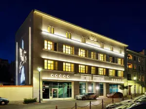 Hotel Ferreus Modern Art Deco