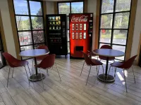 HomeTowne Studios by Red Roof Birmingham - Highway 280 - 2 stjerner