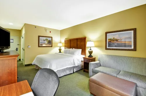 Hampton Inn & Suites Charleston/Mt. Pleasant-Isle of Palms - 2-Star