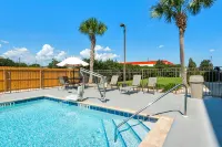 Hampton Inn & Suites Pensacola I-10 North at University Town Plaza - 2-Star