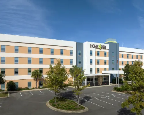 Home2 Suites by Hilton Tallahassee State Capitol Hotels near Bragg Stadium