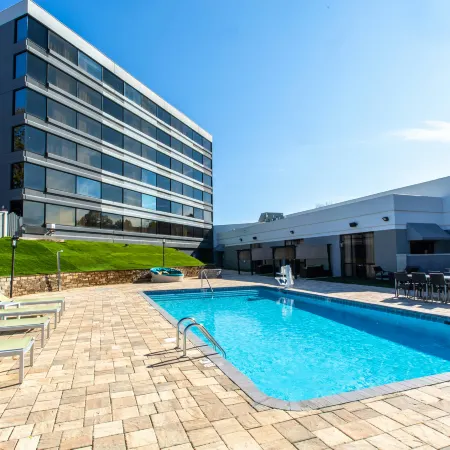 DoubleTree by Hilton Winston Salem - University