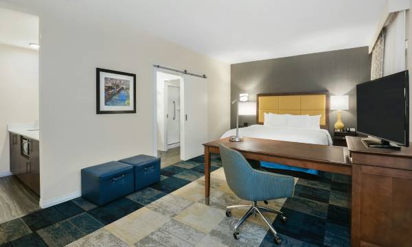 Hampton Inn & Suites San Antonio Brooks City Base Area