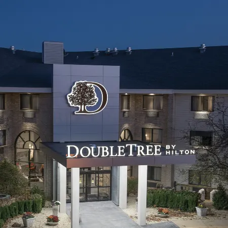 DoubleTree by Hilton Racine Harbourwalk