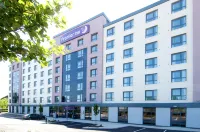 Premier Inn London Gatwick Airport (Manor Royal) - Park Yeri