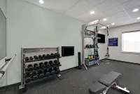 Tru by Hilton Burlington - Gym