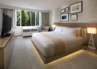 The Belamar Hotel Manhattan Beach, Tapestry Collection by Hilton - balcony