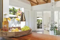 Mossman Resort Holiday Villas - bar