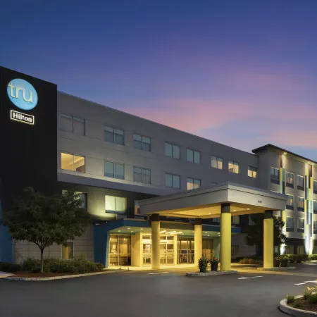 Tru by Hilton Chicopee Springfield