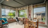 Comfortable Retreat at Praia do Rosa Prn0002 - 2-Star