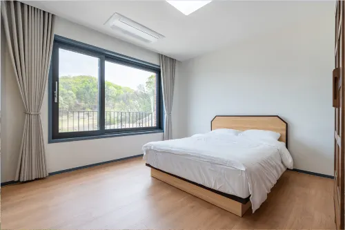 Gyeonggi Icheon space in the forest Pension - 2 ดาว