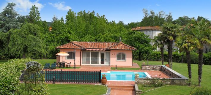 Teresa Hotels in Capannori