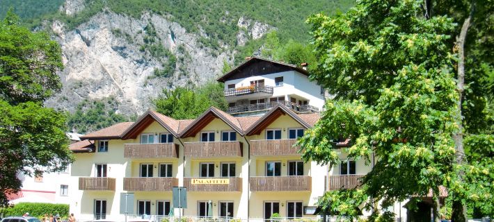 Palafitte Hotels in Ledro