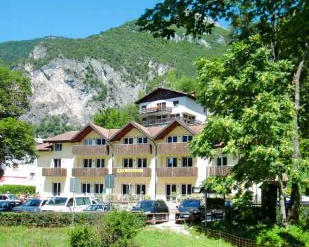 Palafitte Hotel a Ledro