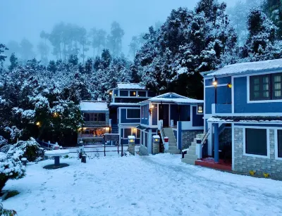 Binsar Eco Camp & Cottages Hotels in Binsar