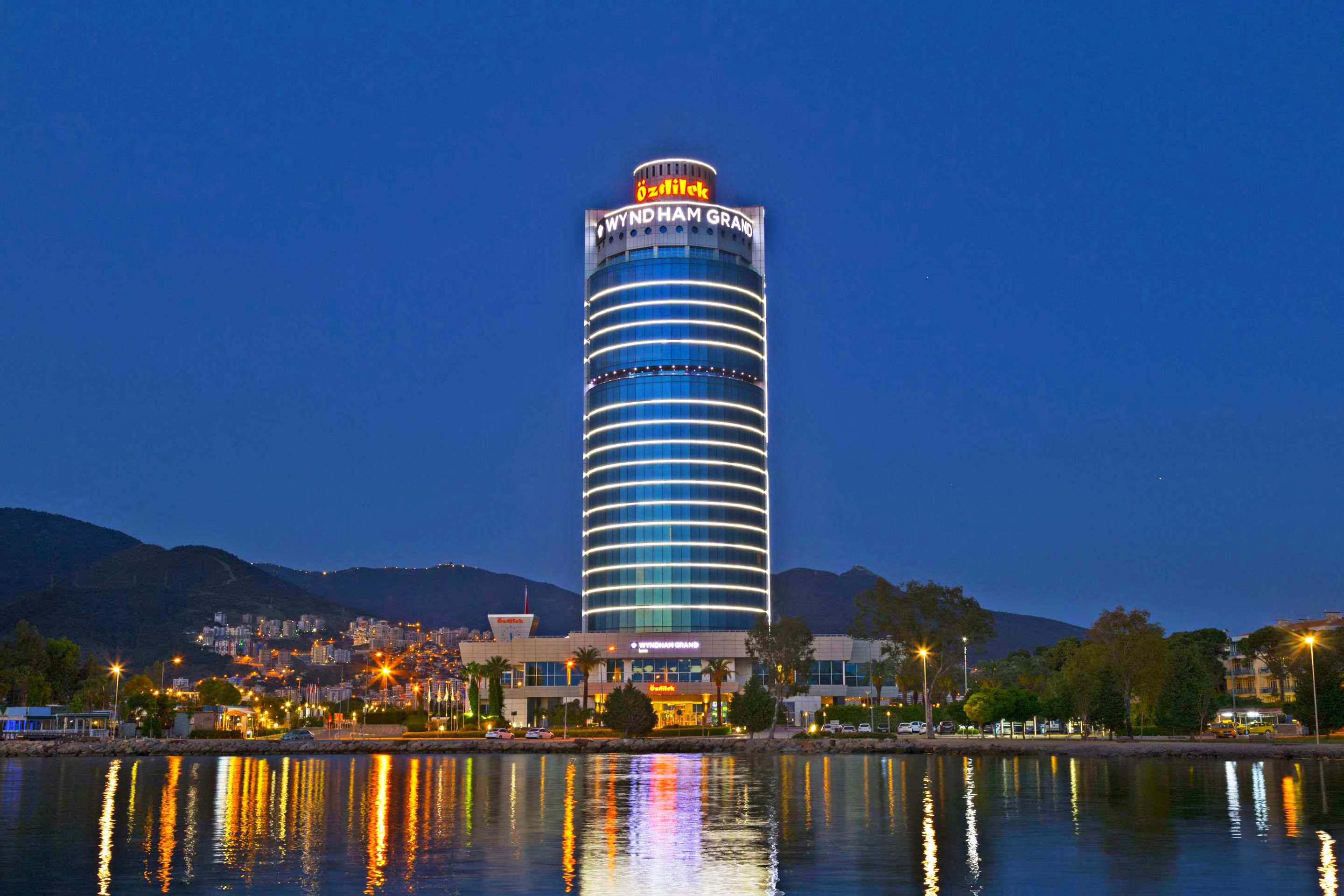 Wyndham Grand İzmir Özdilek